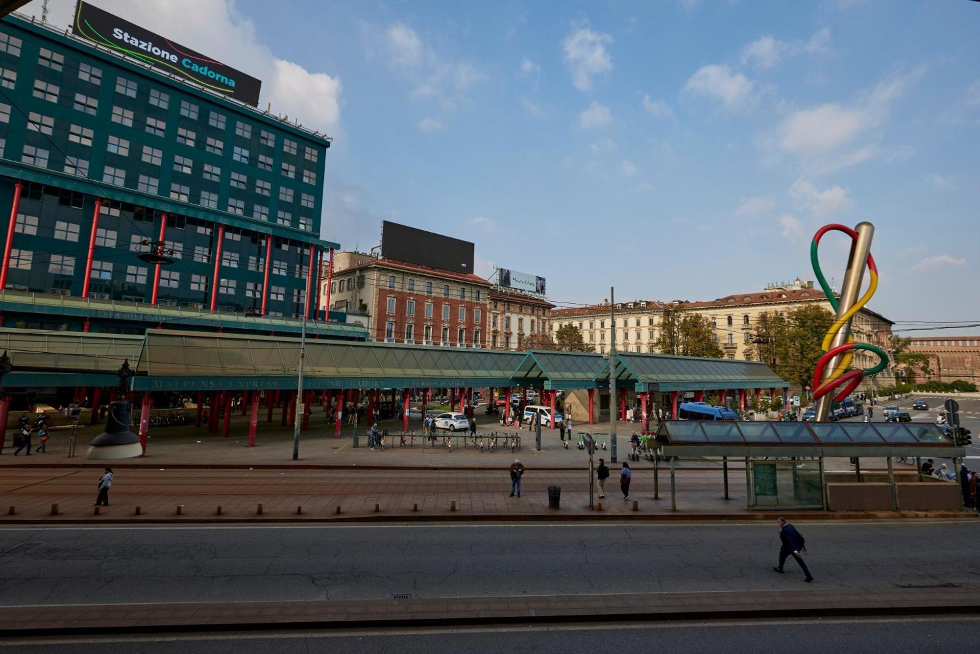 Cadorna Cityview Flat - Strategic Position In The Middle Of The Square Milão Exterior foto